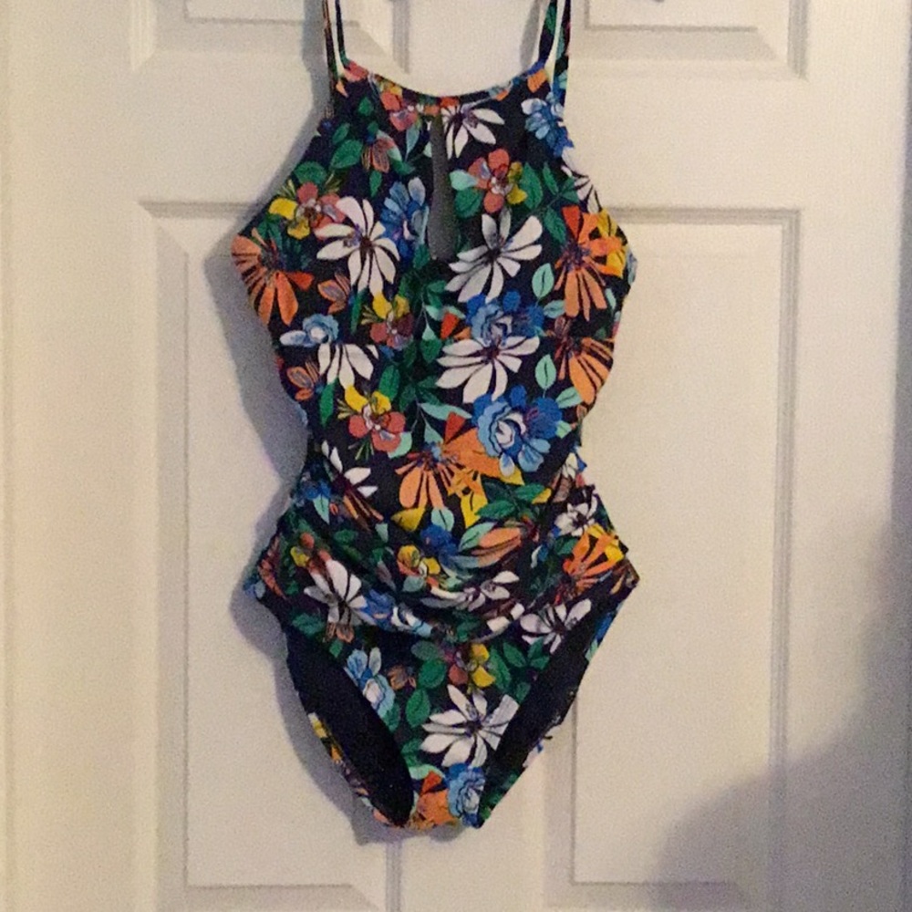 Ellen Tracy One-piece Swimsuit